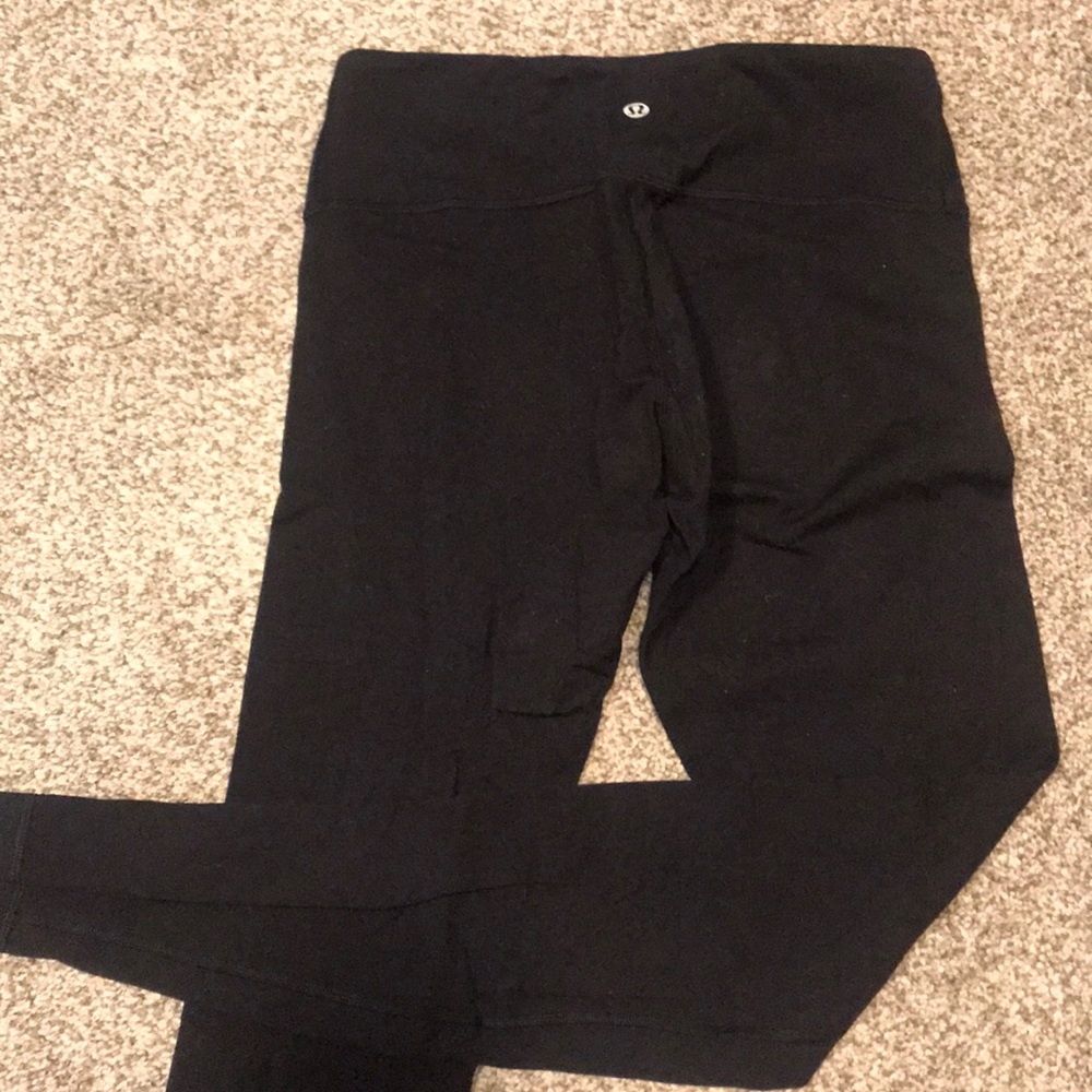 Mid Rise full length Lulu Pant size 6